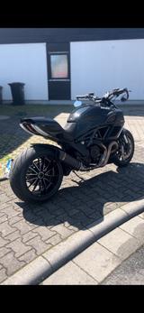 Ducati Diavel - DUCATI 2011 DIAVEL