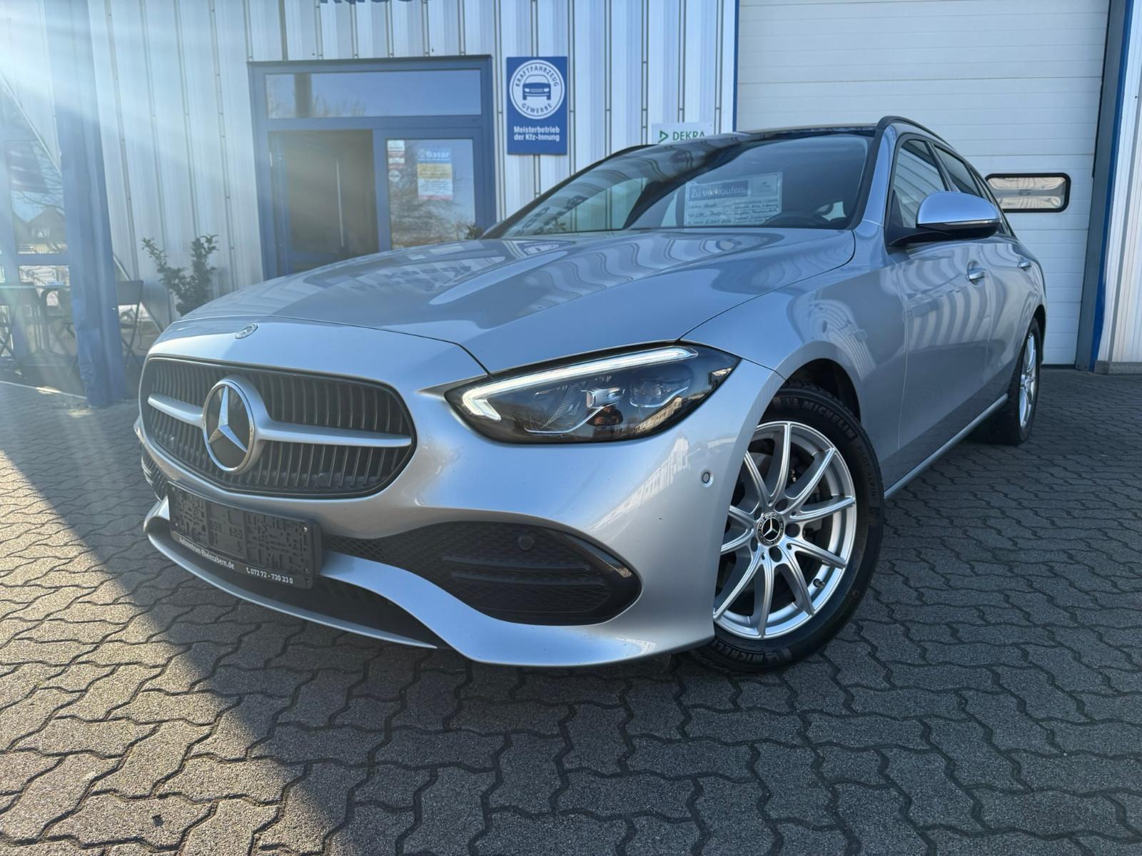 Mercedes-Benz C200 |AUT|PANORAMADACH|SZH|KAMERA|LED|PDC|NAVI