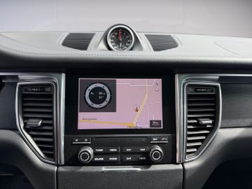 Porsche Macan - 12