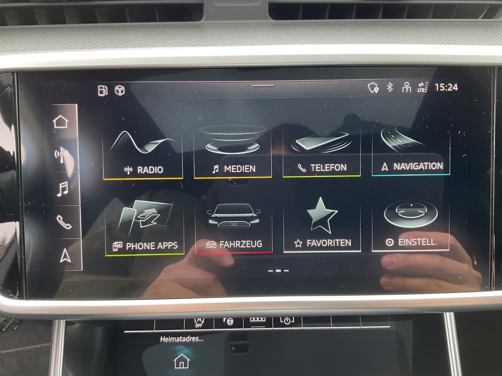 Fahrzeugabbildung Audi A6 40 TDI S tronic sport,Panorama,Kamera,Navi,