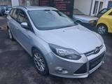 Ford Focus Turnier Titanium1.HAND/SCHECKHEFT/AHK/1,6- - Ford Focus mit Diesel-Antrieb: 1.6
