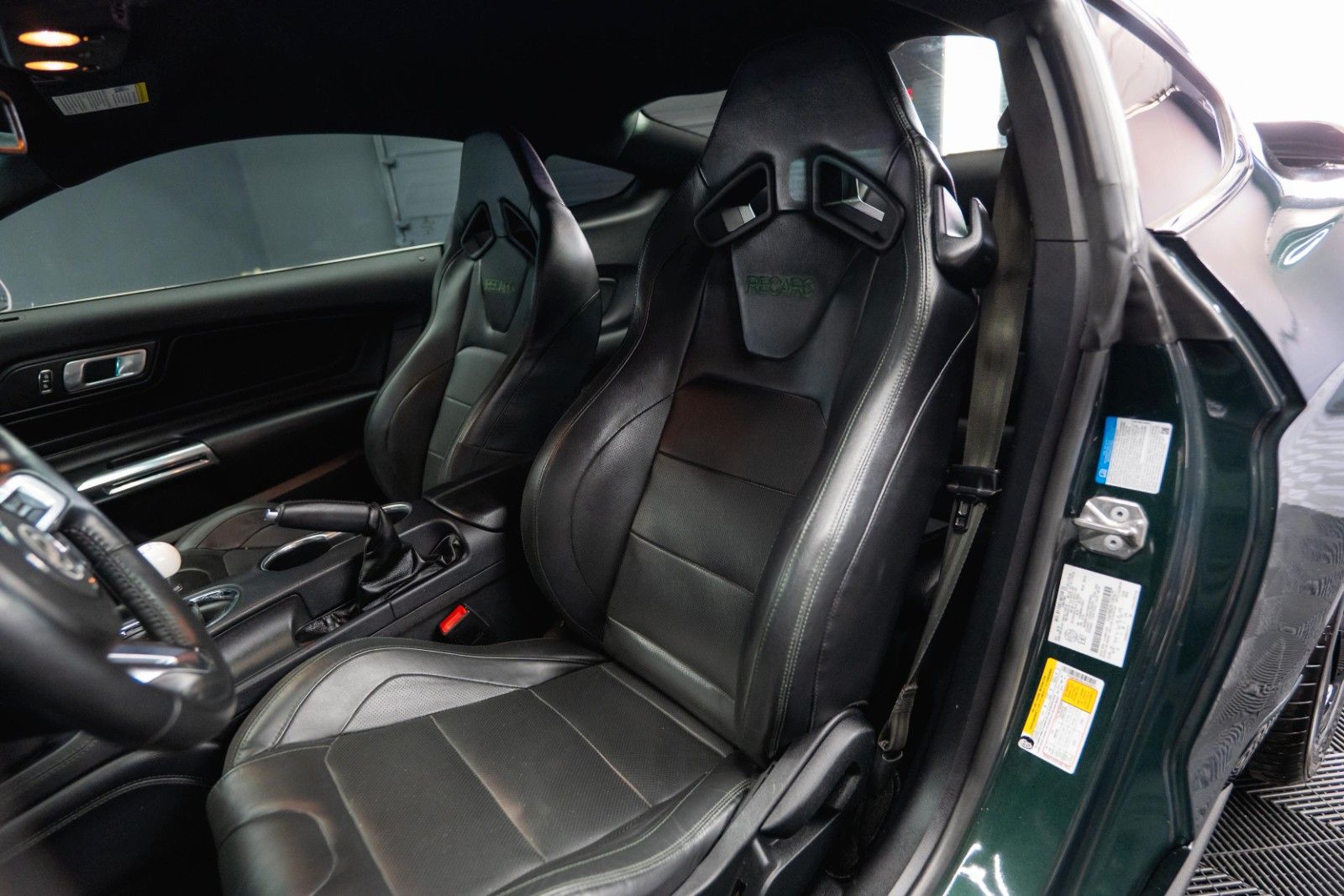 Fahrzeugabbildung Ford Mustang 5.0 V8 BULLITT 6-Gang RECARO Unfallfrei