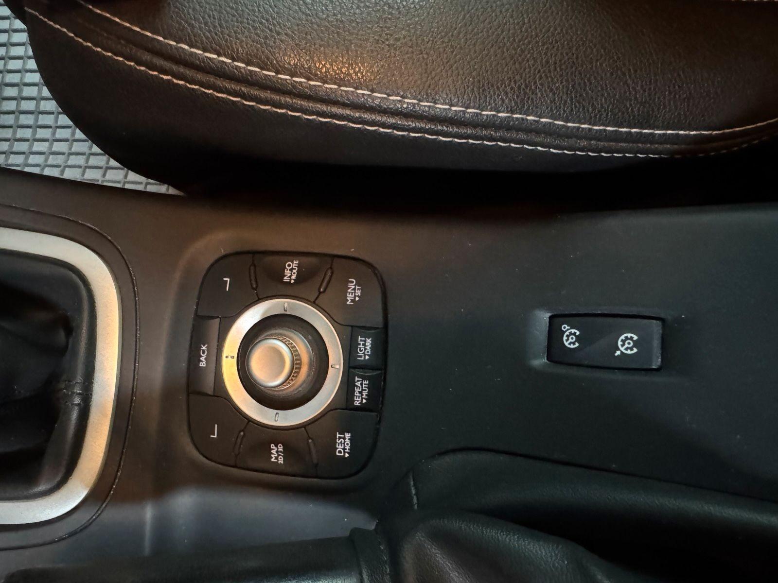 Renault Megane 2010 — photo 9
