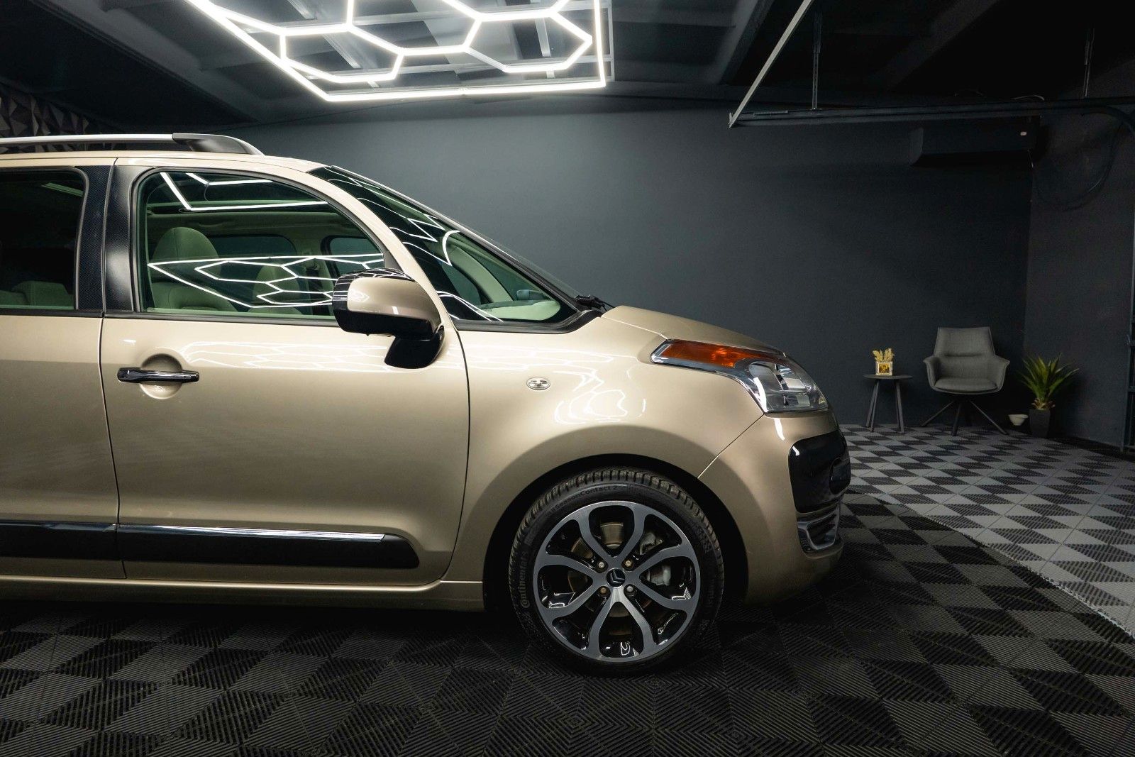 Fahrzeugabbildung Citroën C3 Picasso Exclusive Black Paket *1.Hand*Pano*