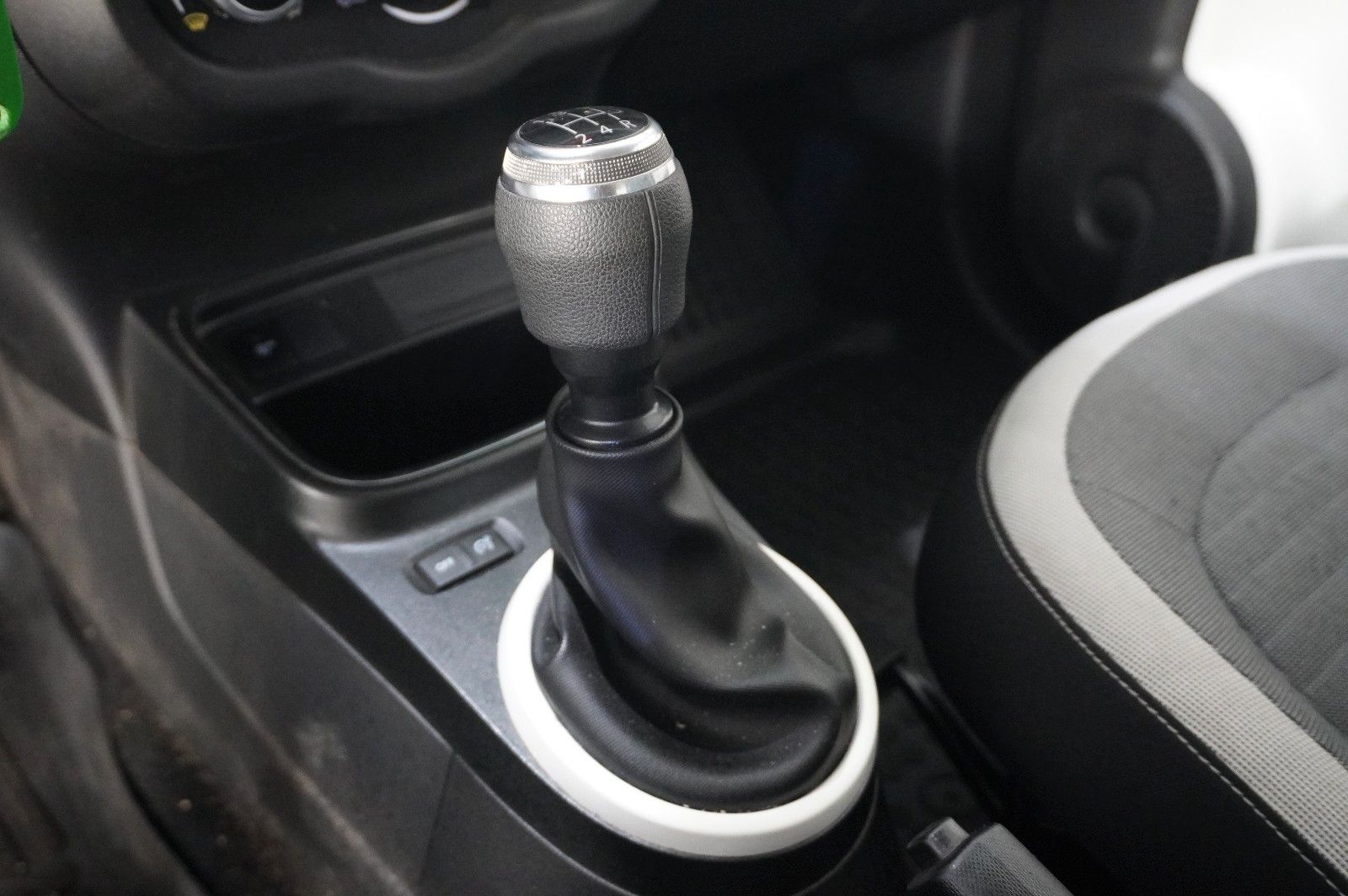 Fahrzeugabbildung Renault Twingo 1.0 SCE LIMITED 5-TÜR  LED/KLIMA/USB/BT