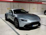 Aston Martin V8 Vantage - Vollausstattung, Inspektion - Aston Martin Gebrauchtwagen in München
