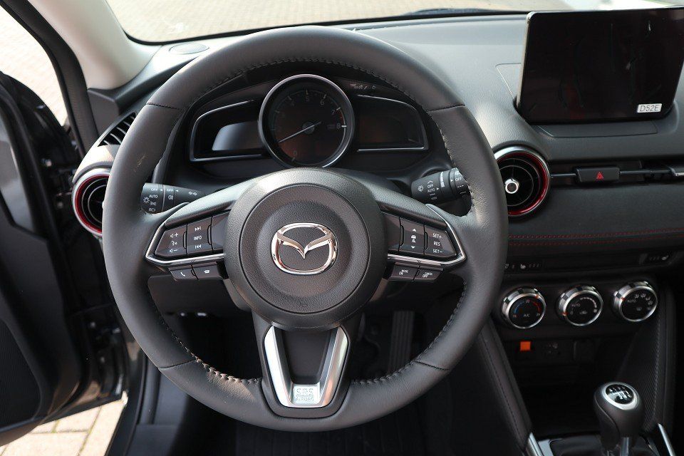 Fahrzeugabbildung Mazda 2 M-Hybrid Homura G-90 AKA DRAS *sofort* ACAA HU