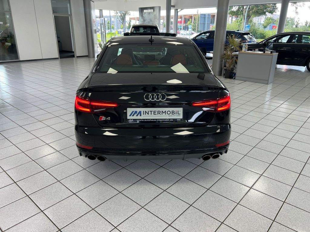 Audi S4 3.0 TFSI quattro Tiptronic*GSD*B&O*HUD*ACC*