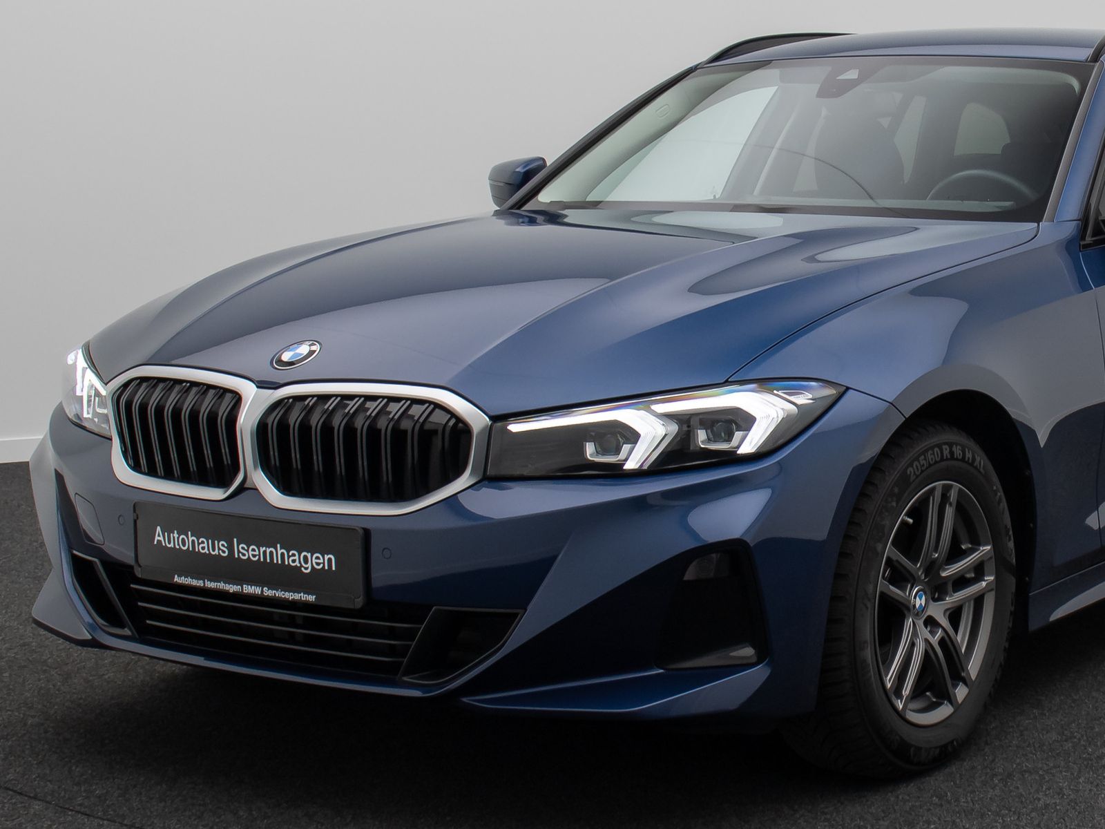 Fahrzeugabbildung BMW 318i  DAB CockPit+ PDC LED Geschwindigkeitsreg.