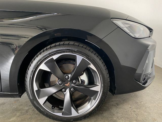 CUPRA Leon Sportstourer 1.5 eTSI DSG KAMERA