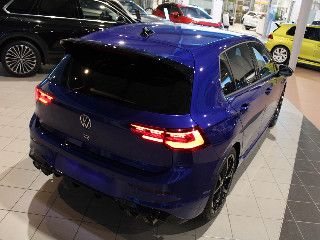 Fahrzeugabbildung Volkswagen Golf VIII R 4M DSG Matrix ACC SHZ Navi-Pro RearV