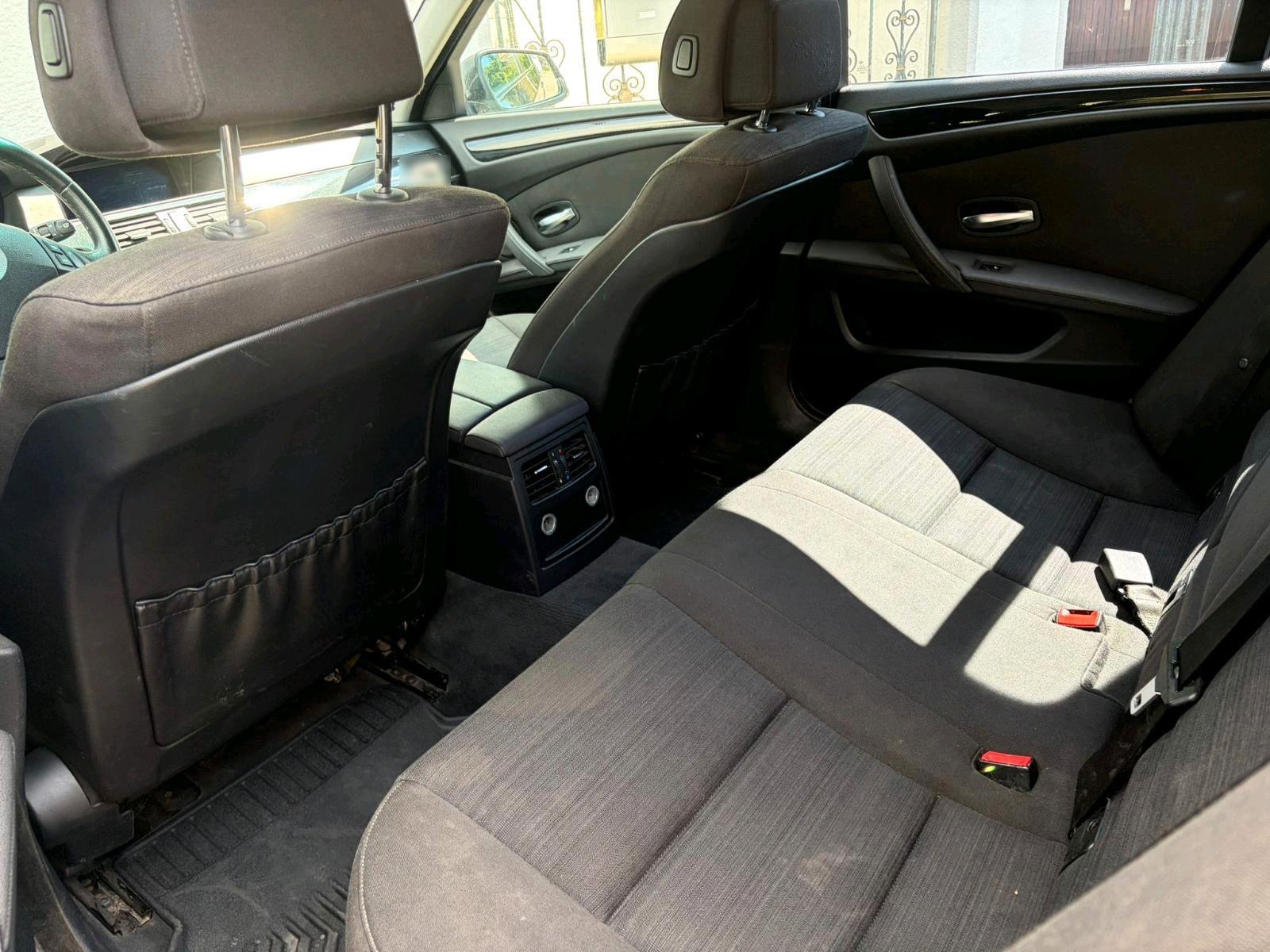 BMW 520 2010 — photo 12