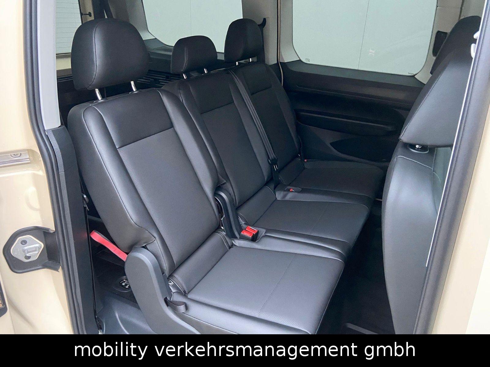 Volkswagen Caddy Maxi Taxi Rollstuhl Klappsitze Triflex 7-S