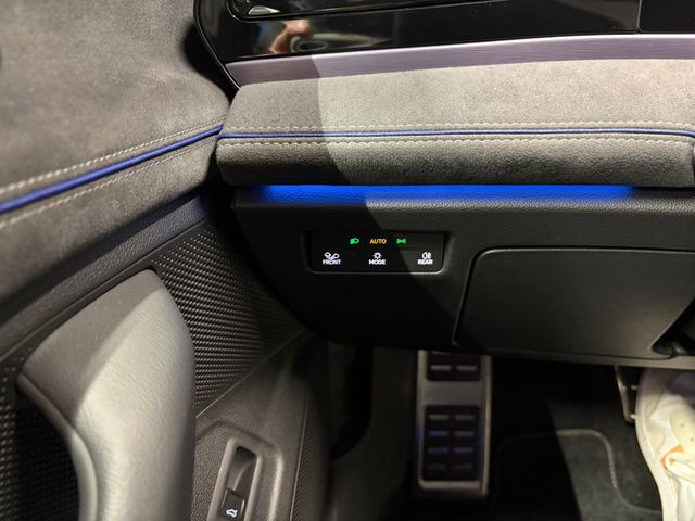 Passat Variant R-line 2.0 TDI DSG AHK STANDHZG