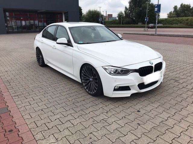 BMW 335i xDrive F30 M Paket Keyless GO Hea...