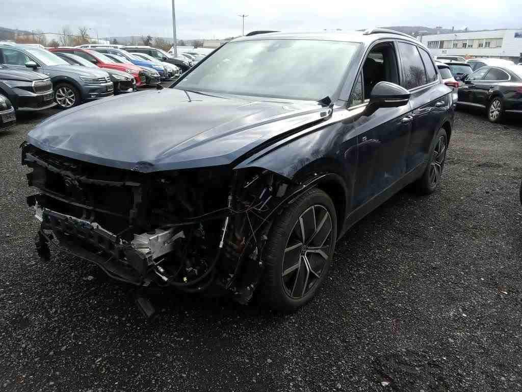 Volkswagen Touareg 3.0 TDI 4Motion "R-Line/Matrix/Head-Up"