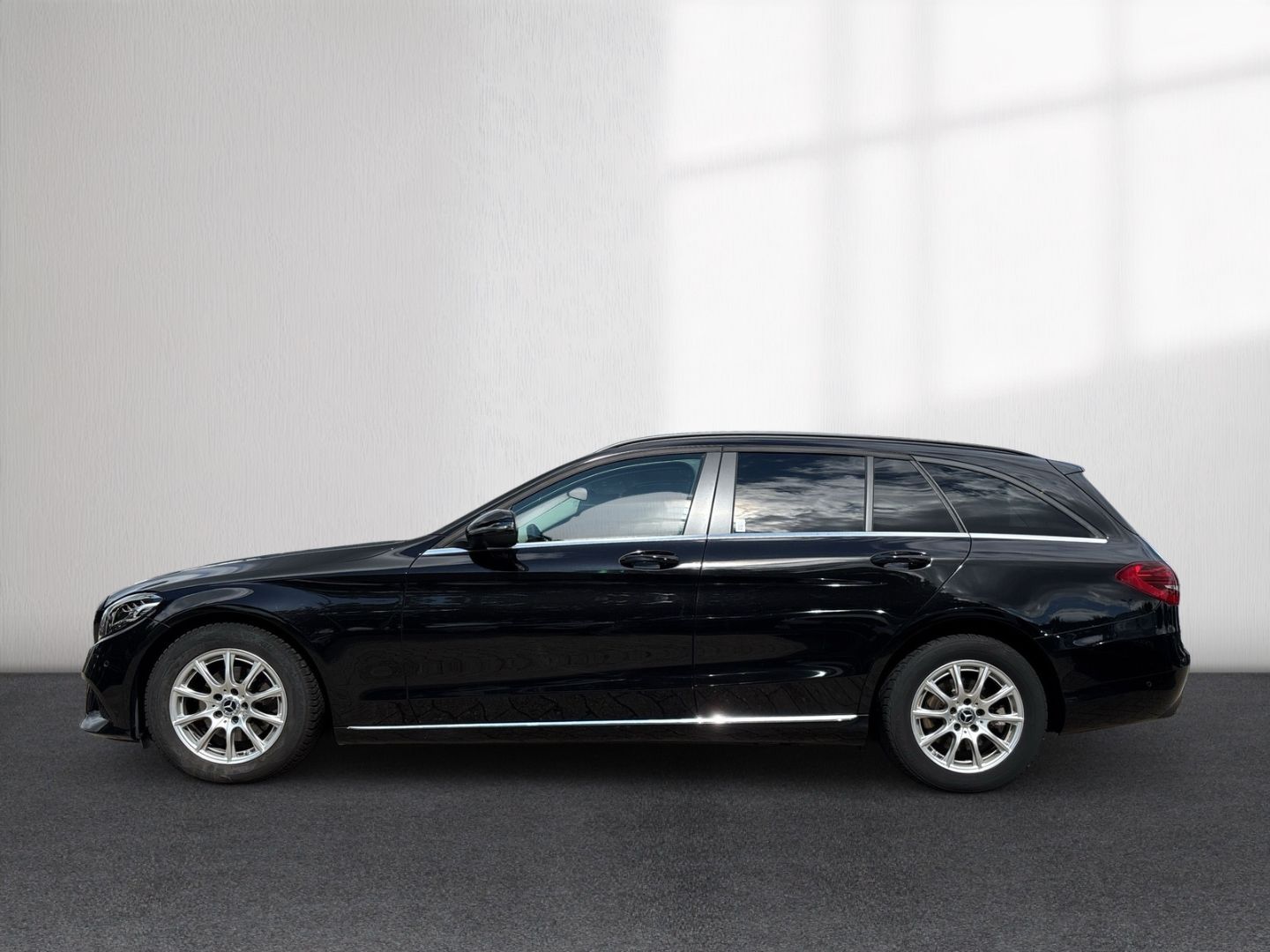 Mercedes-Benz C 200 T-Modell 160PS d PDC RFK Navi Klima imagem 2