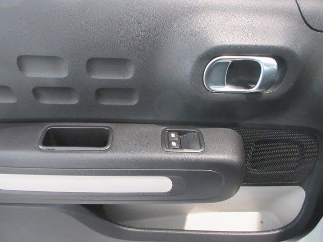 Fahrzeugabbildung Citroën C3 Feel 1.2T PDC/KLIMA/TEMPOMAT