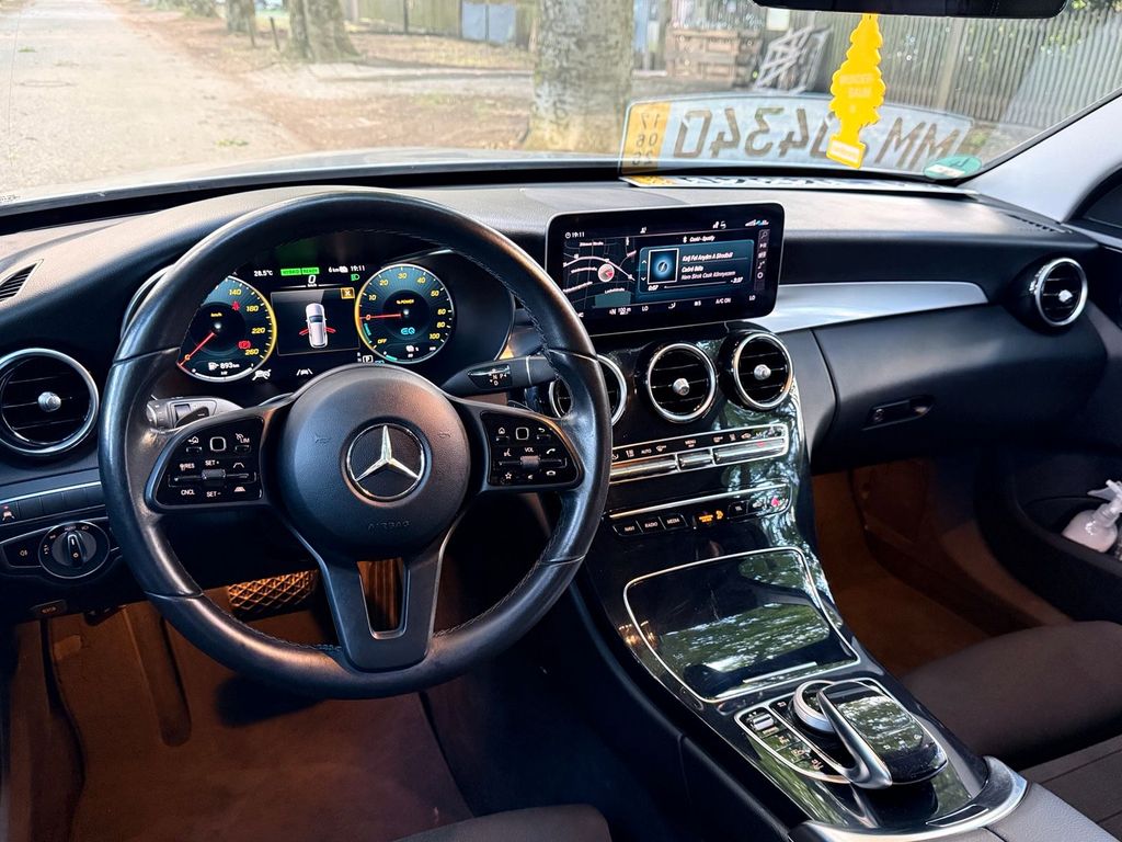 Image of Mercedes-Benz C 300