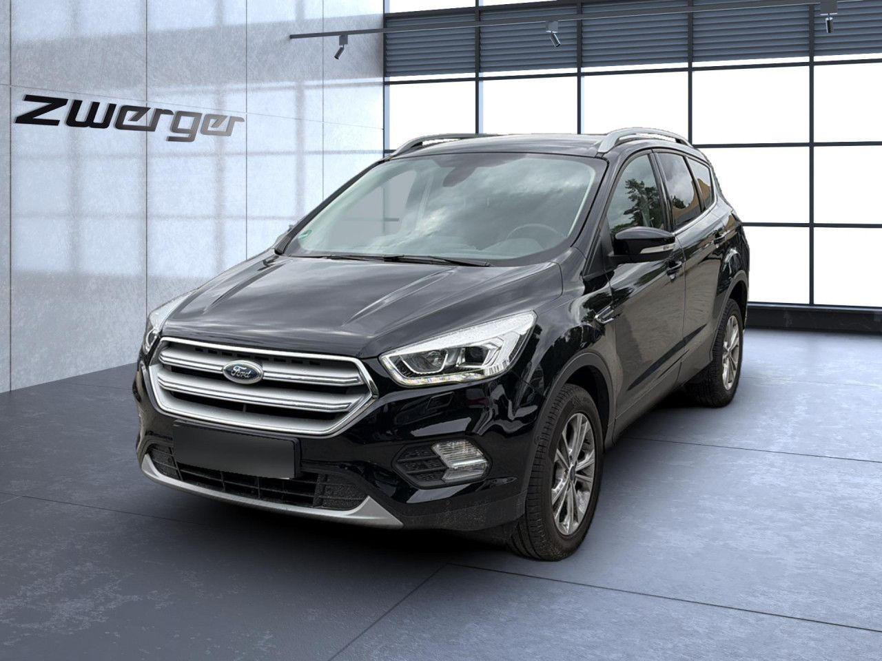 Ford Kuga Titanium Navi PDC vo + hi Tempomat SYNC3