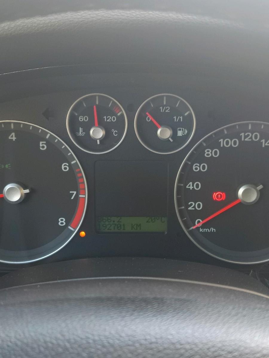 Ford Focus 2005 — photo 14