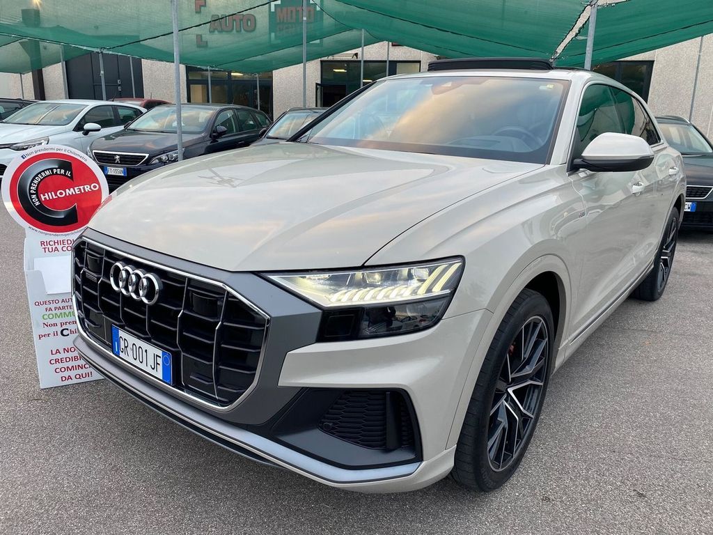 Image of Audi Q8