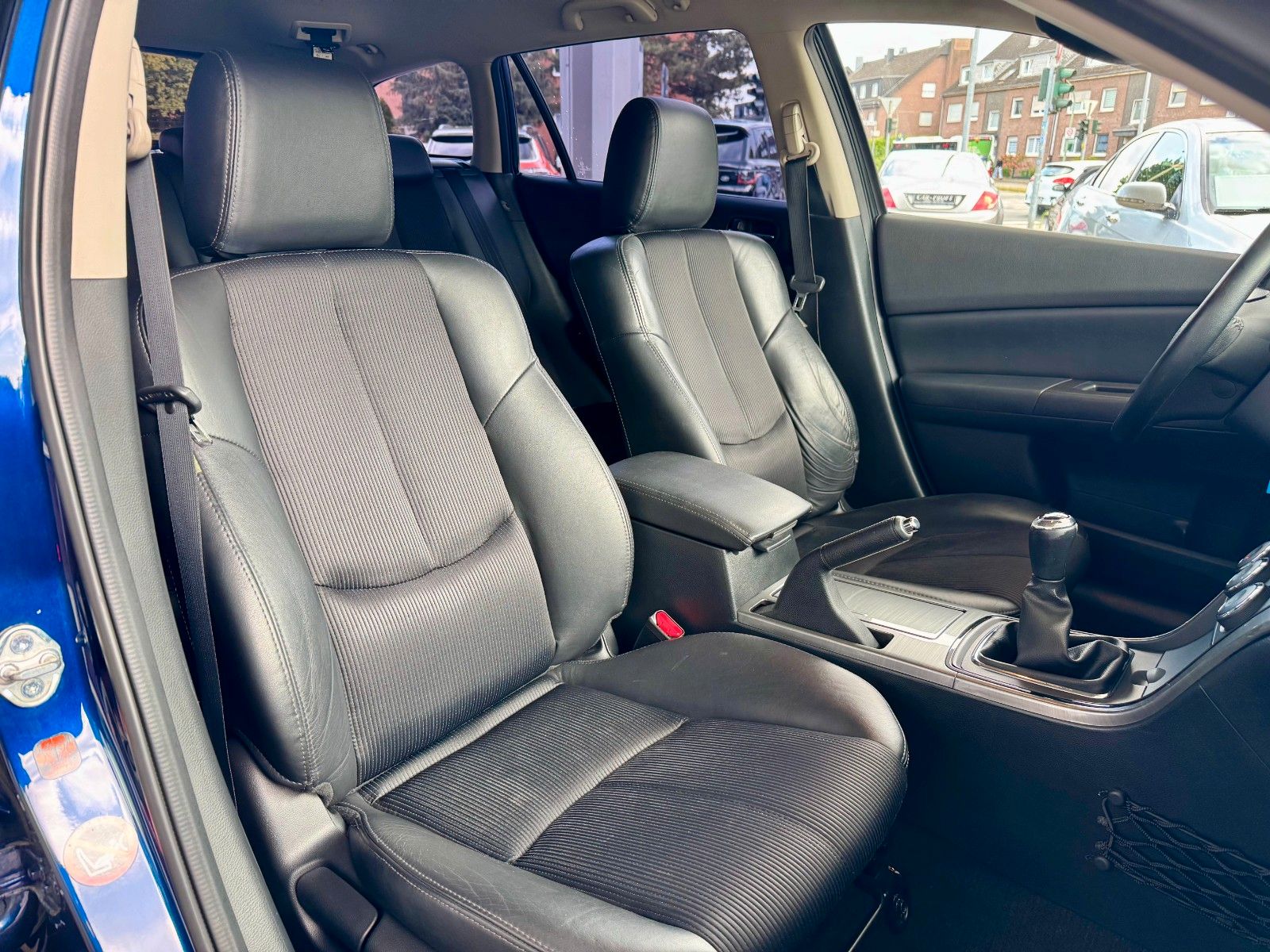 Fahrzeugabbildung Mazda 6 Kombi 2.2 CRDT Edition 125 Klima/Leder/AHK