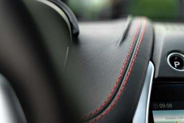 صورة مصغرة 17 لـ 2020 Aston Martin DBX