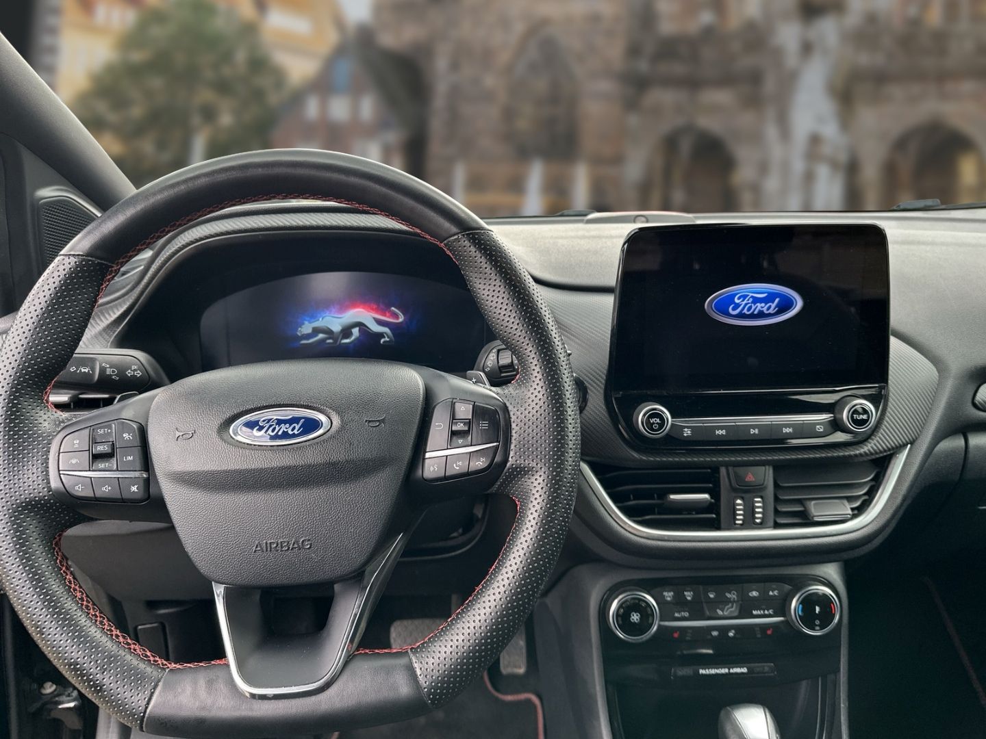 Fahrzeugabbildung Ford Puma Hybrid ST-Line X 1.0 EcoBoost Mild EU6d Nav