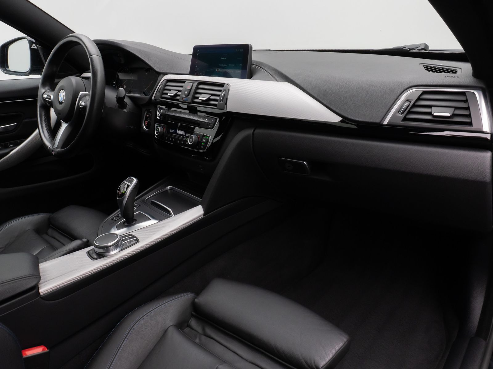 Fahrzeugabbildung BMW 430 Gran Coupé M Sport Glasdach Kamera HUD HiFi