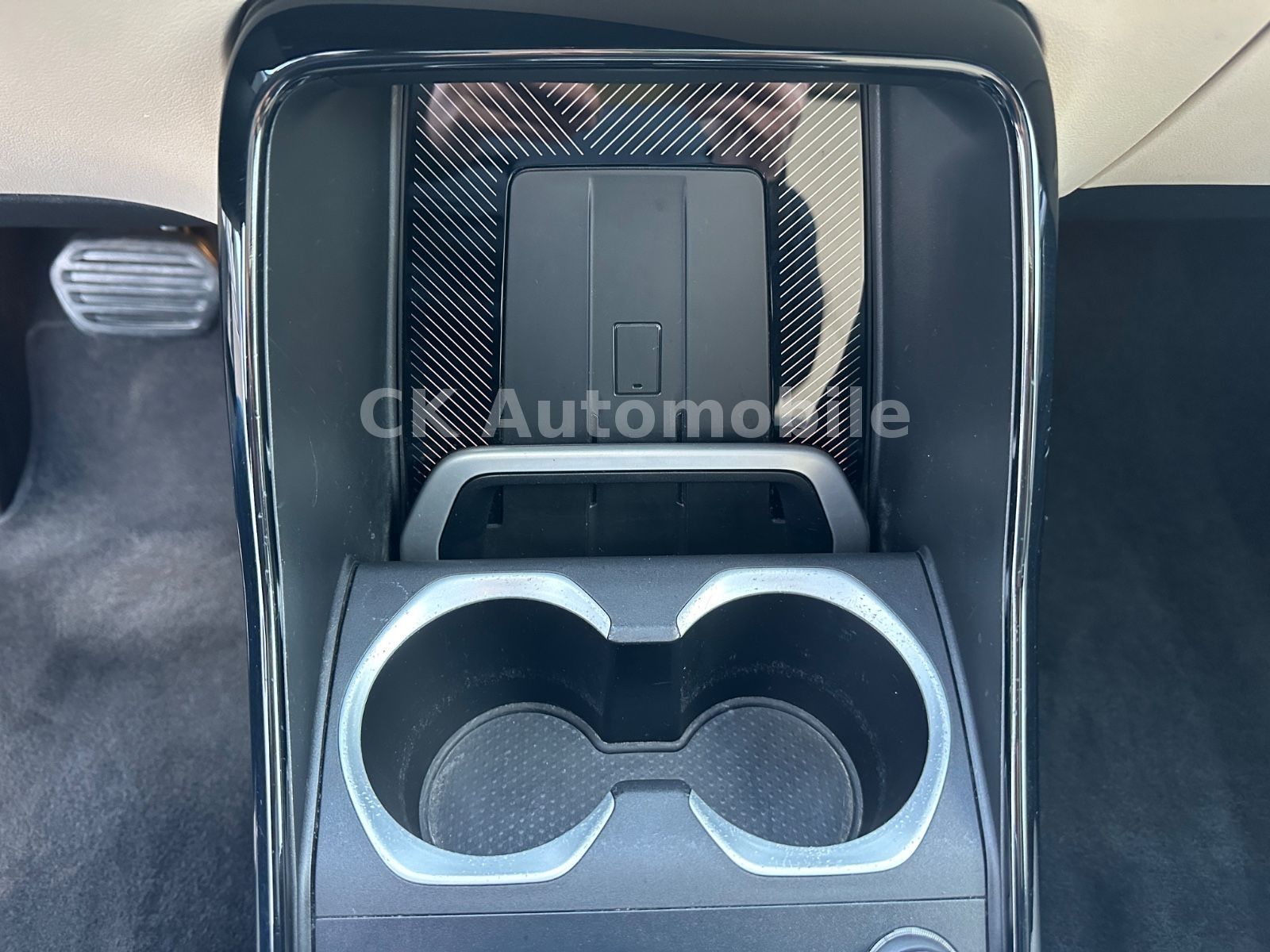 Fahrzeugabbildung BMW X1 20d xDrive xLine/Navi/Head-Up/Pano/LED/360°