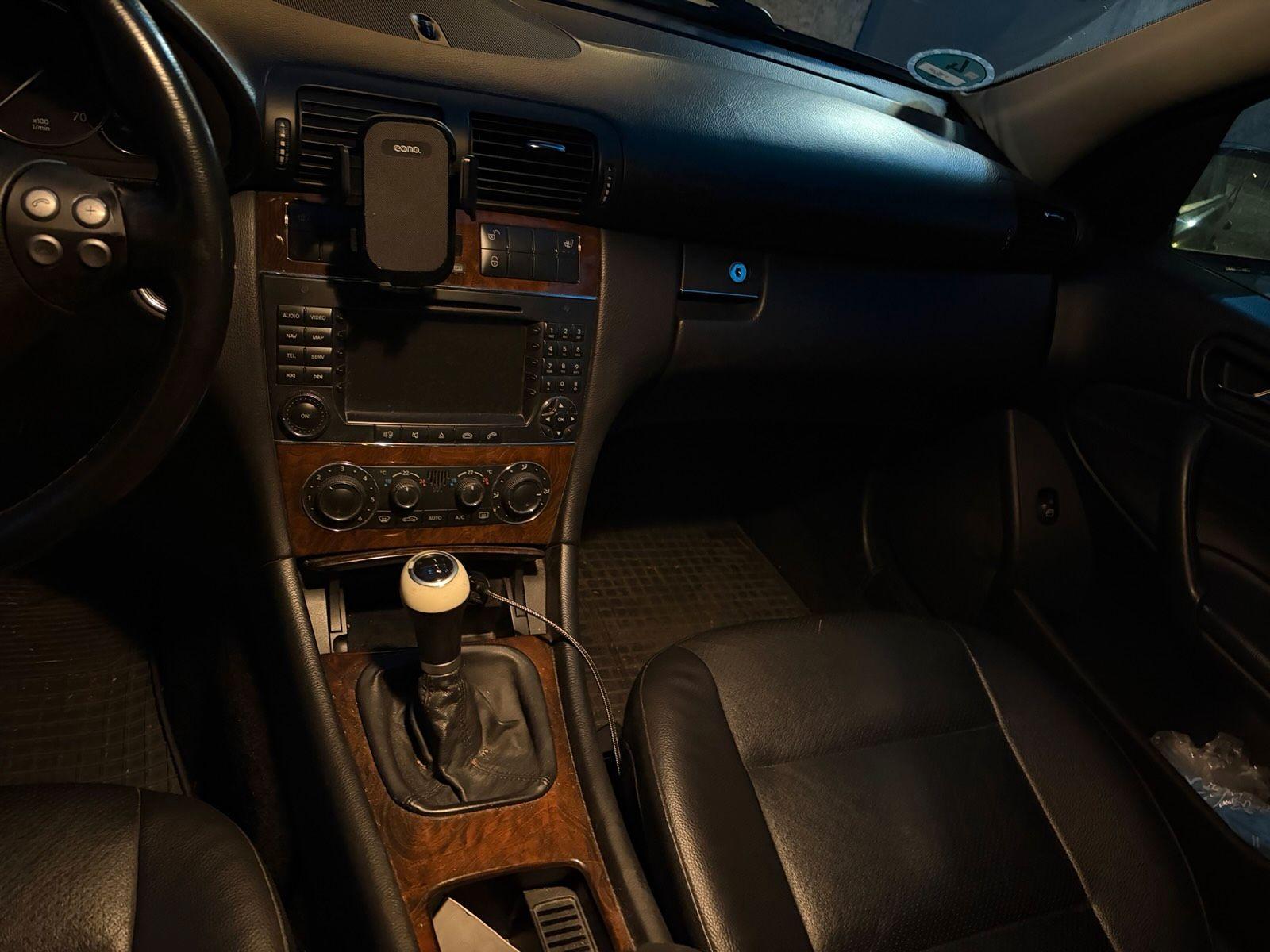 Mercedes-Benz C180 2006 — photo 6