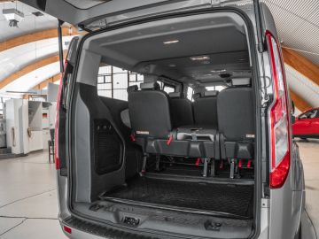 Ford Tourneo Custom - 11