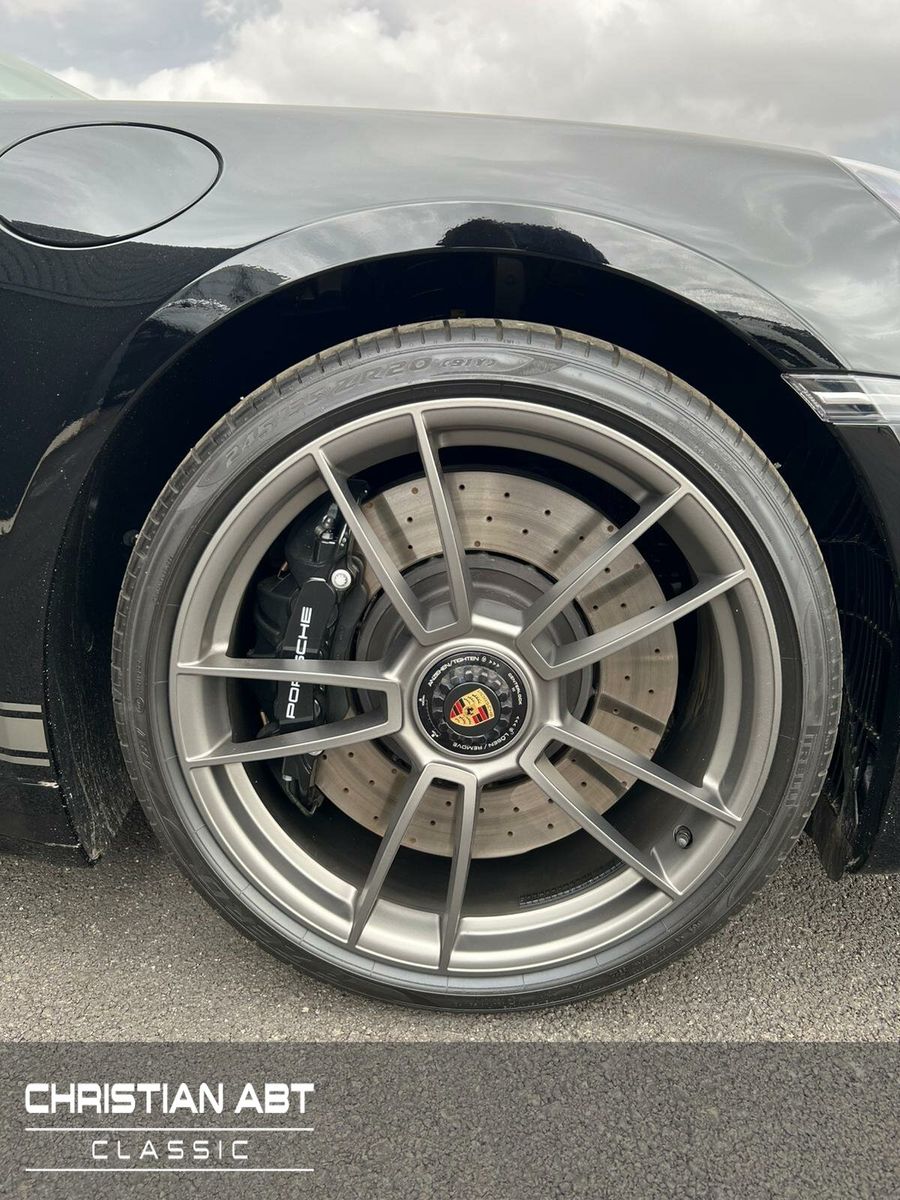 Fahrzeugabbildung Porsche 992 GTS Targa 50th Anniversary