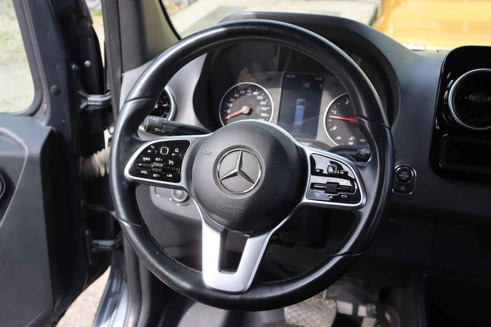 Fahrzeugabbildung Mercedes-Benz Sprinter AAC * Sitzhzg * EXTRALANG * XXL * Maxi
