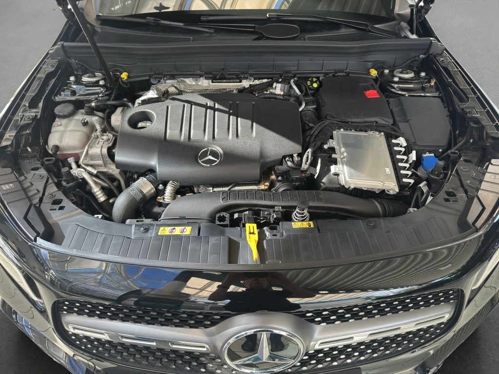 Mercedes-Benz GLB 200 d AMG*KeyLessDISTRON*PDC*RFK*ParkAss*AHK foto 17