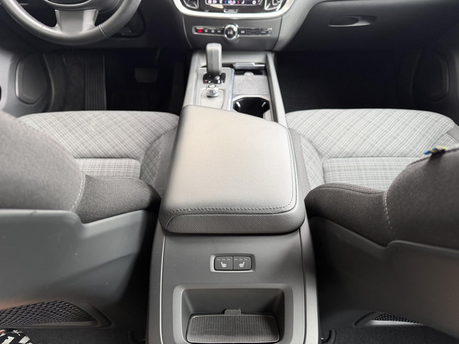 Volvo V60 Essential LED Virtual-Cockpit Rü-Kamera 