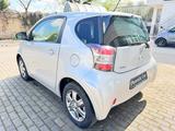 Toyota IQ + 1,0-l-VVT-i - Toyota IQ: 1.0