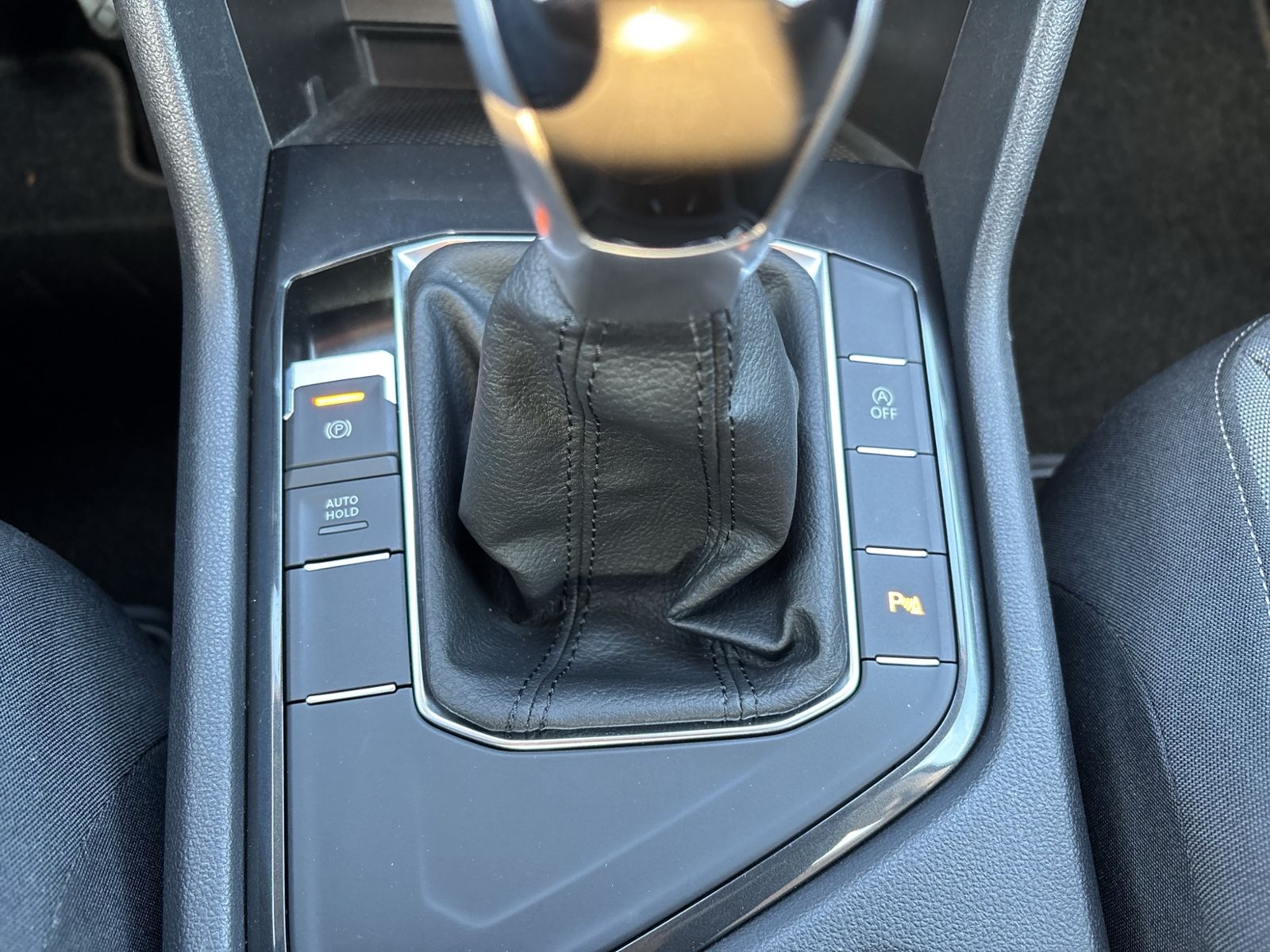 Tiguan 1.5 TSI Life, Standheizung, Rear View, 6