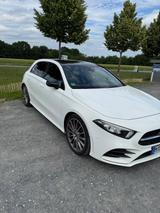 Mercedes-Benz A250 AMG-Line (W177) Neuer Motor, 8-Fach Reifen - Mercedes-Benz A-Klasse: Motor