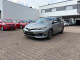 Toyota Auris Design Edition*KAMERA*HU/AU NEU* - Toyota Auris Gebrauchtwagen in Stuttgart