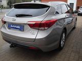 Hyundai i40 cw blue Trend Autom. AHK Lenkradhzg SHZ PDC - Hyundai i40: Trend