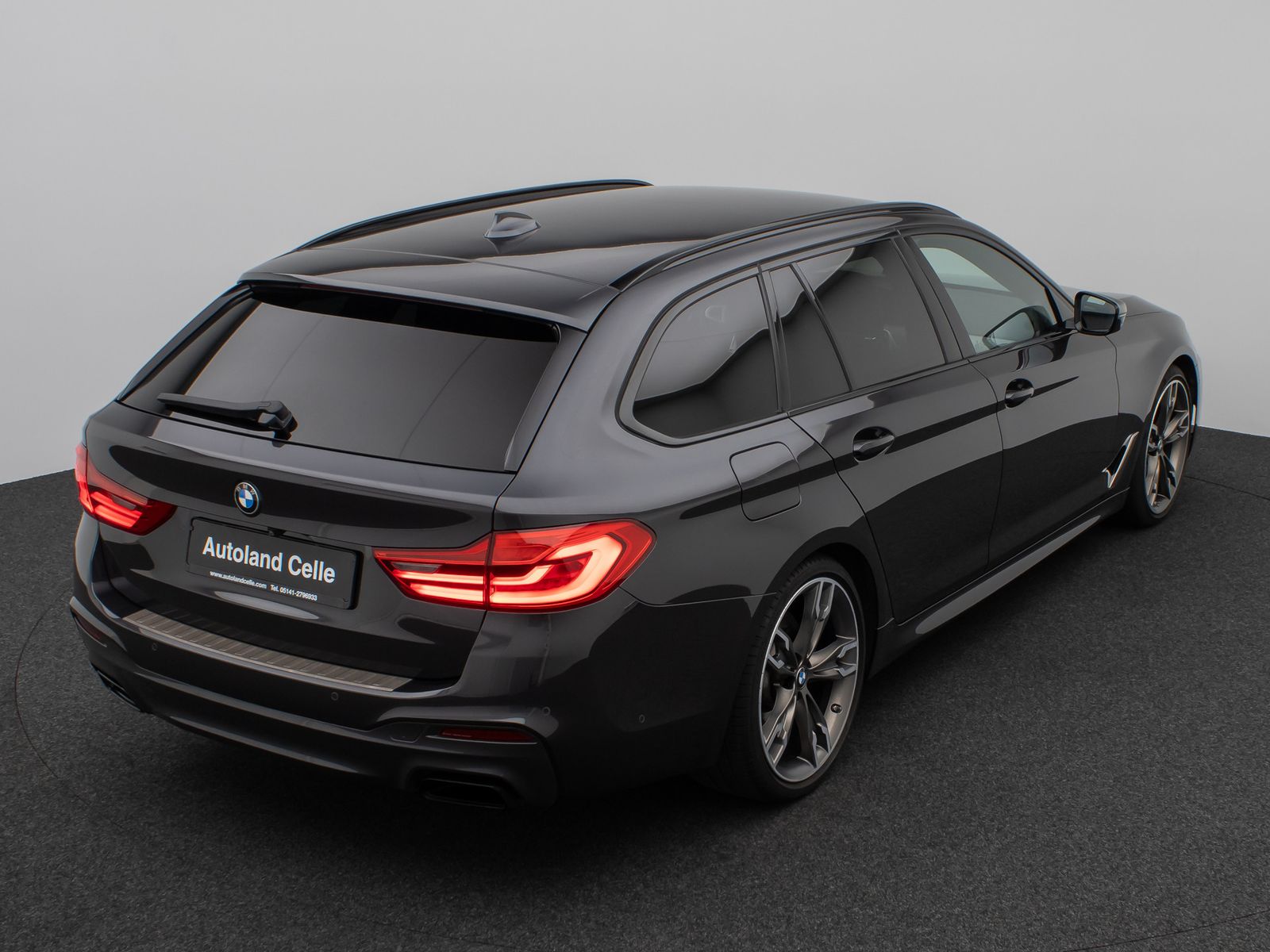 Fahrzeugabbildung BMW M550d xD Laser 360°HUD H/K AHK Komfort 20Zoll