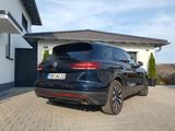 Volkswagen Touareg 3.0 TDI ACC Luftfederung AHK LED Carplay - blaue Volkswagen Touareg