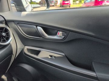 Hyundai Kona Trend Elektro Kam.+KeyLess+Navi+SHZ+ACC+LM
