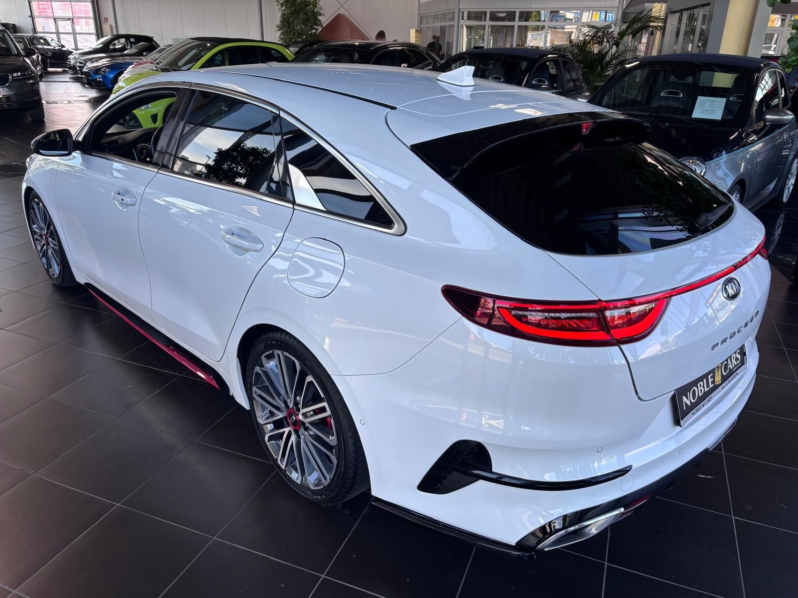 Fahrzeugabbildung Kia ProCeed GT AHK LED NAVI ALU