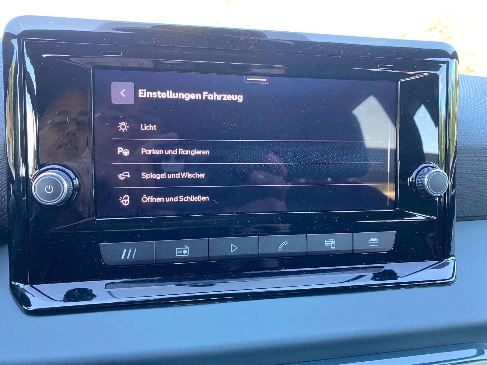 Fahrzeugabbildung SEAT Arona 1.0 TSI  NEW Style *SHZ *AHZV Vorber.
