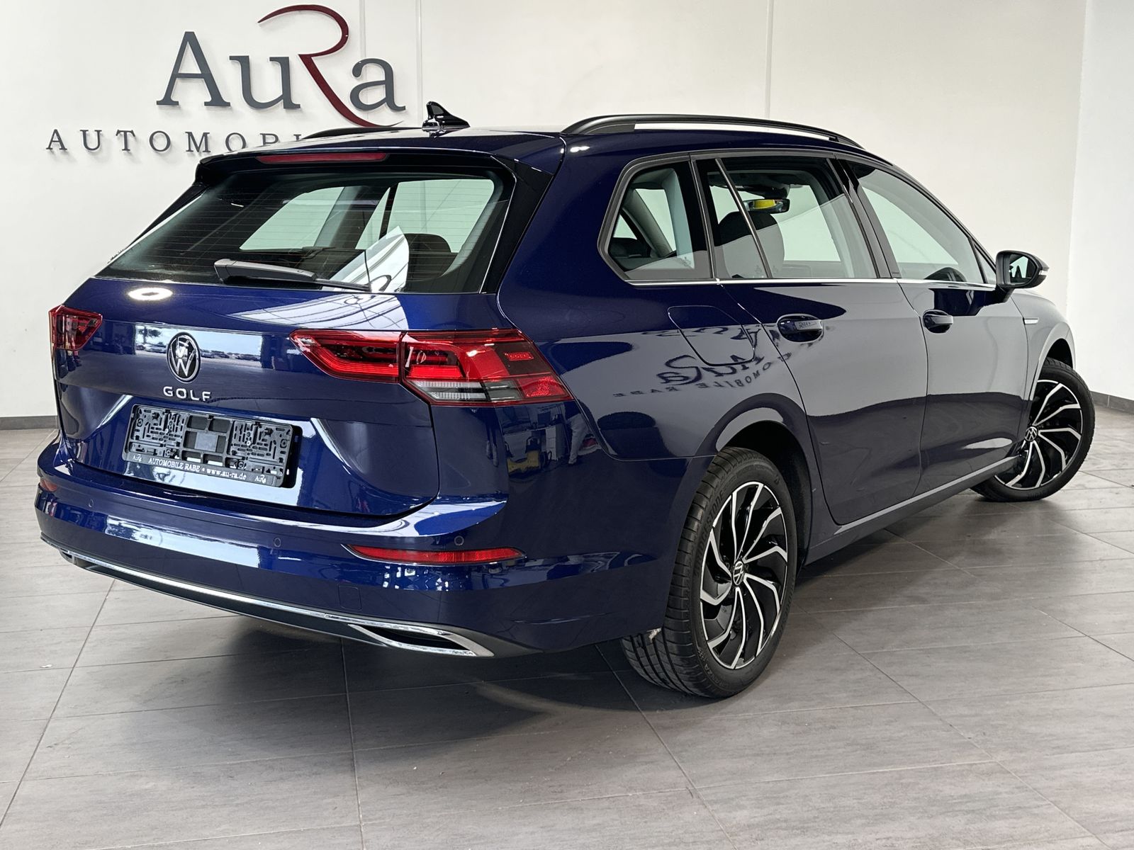 Fahrzeugabbildung Volkswagen Golf Variant 2.0 TDI DSG Style NAV+LED+ACC+VCOCK