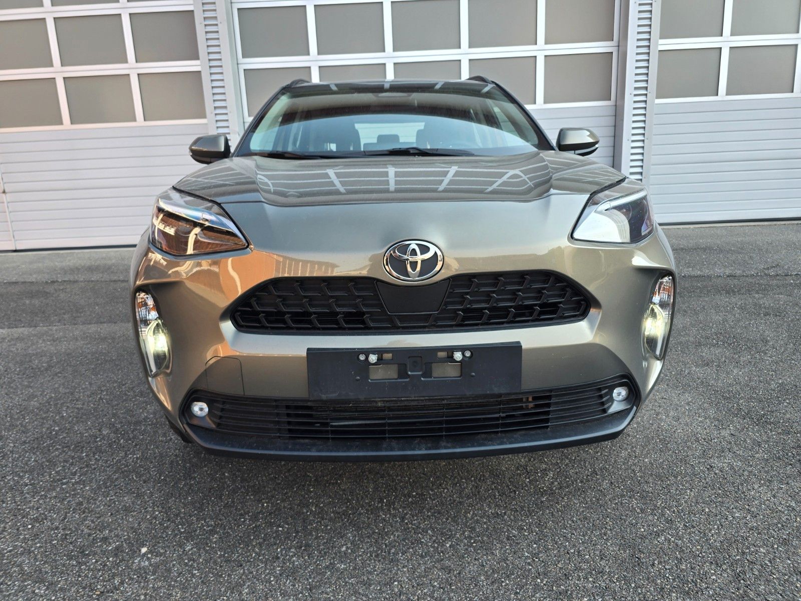 Toyota Yaris Cross Hybrid,Automatik, Garantie imagem 3