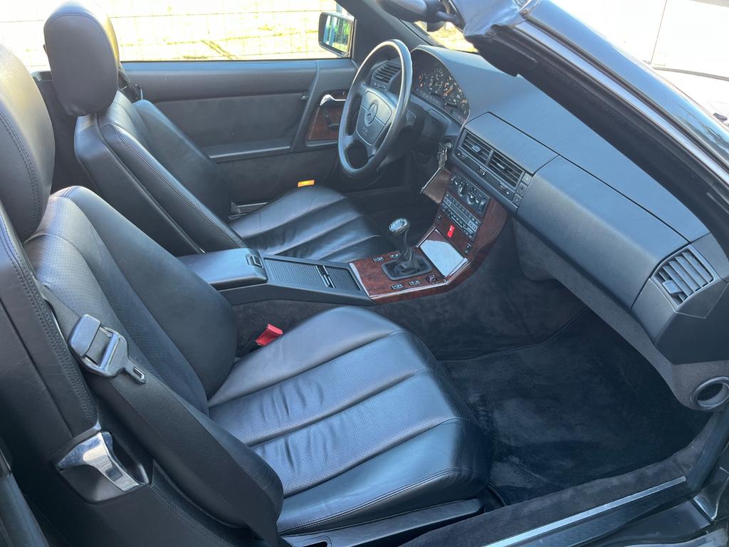 Mercedes-Benz SL 300